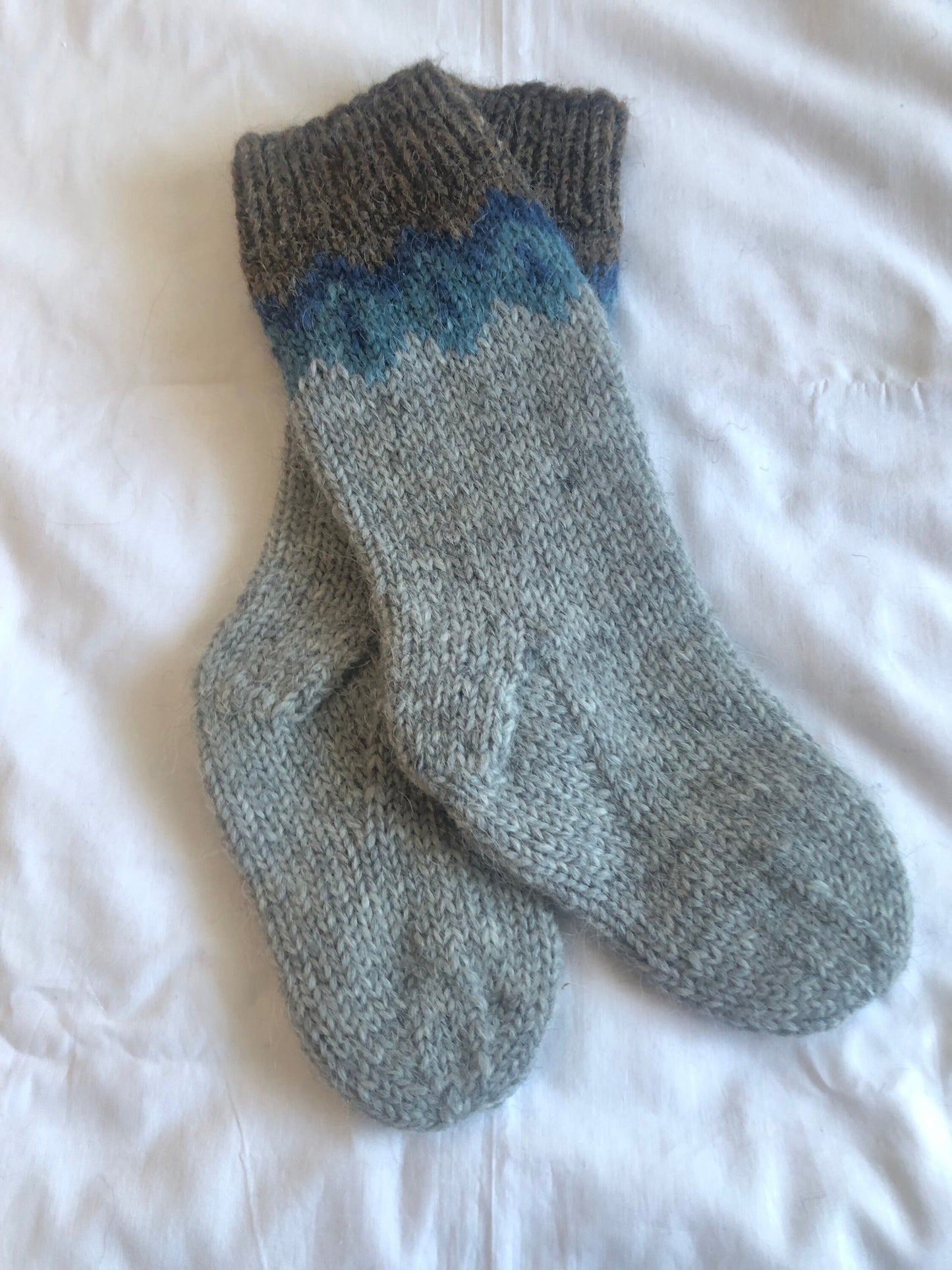 High Icelandic wool socks, warm and cozy wool socks, hand knit