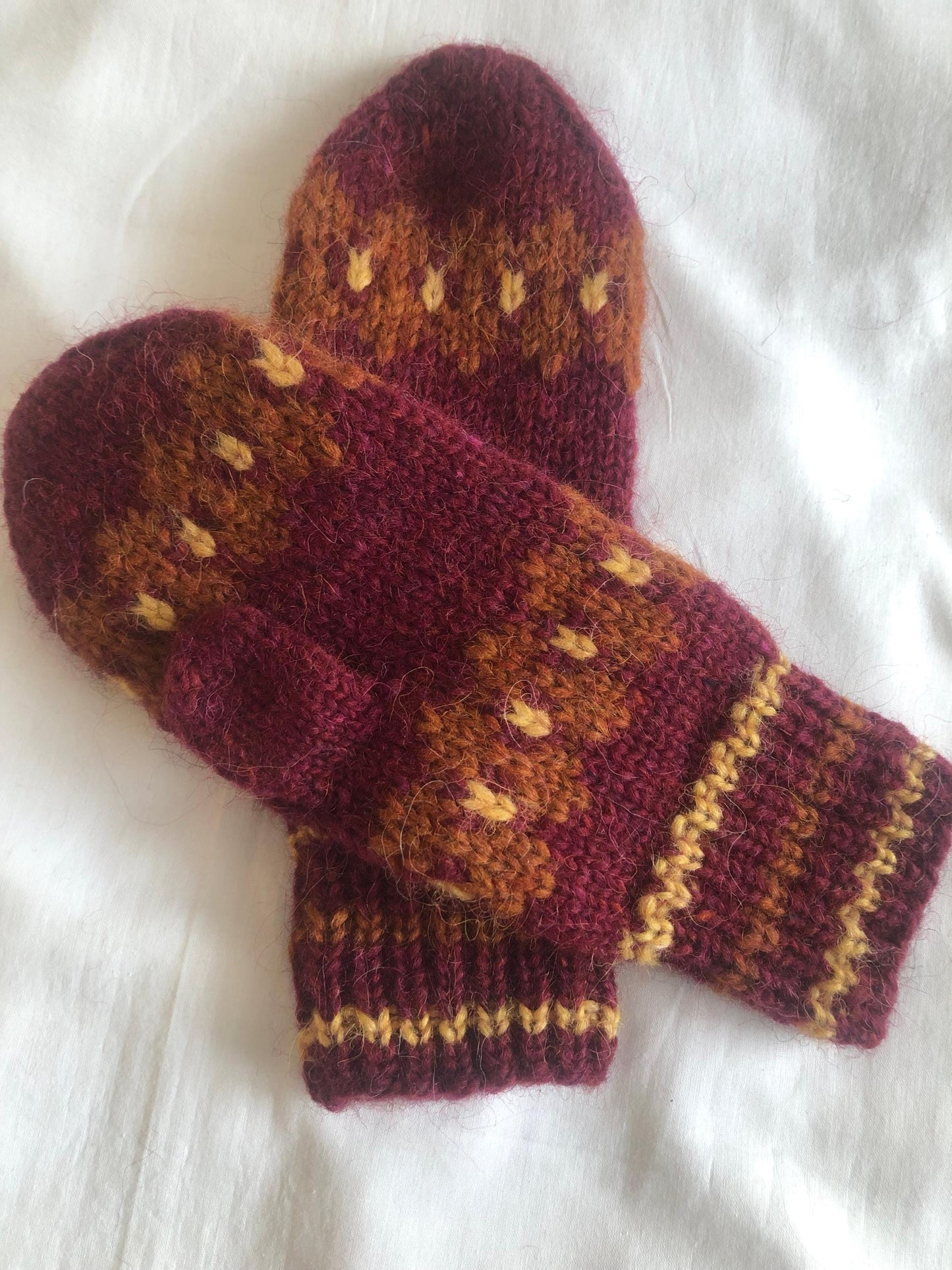 Icelandic Hand Knit Wool Mittens - One of a Kind Lopavettlingar with Water Repellant Features