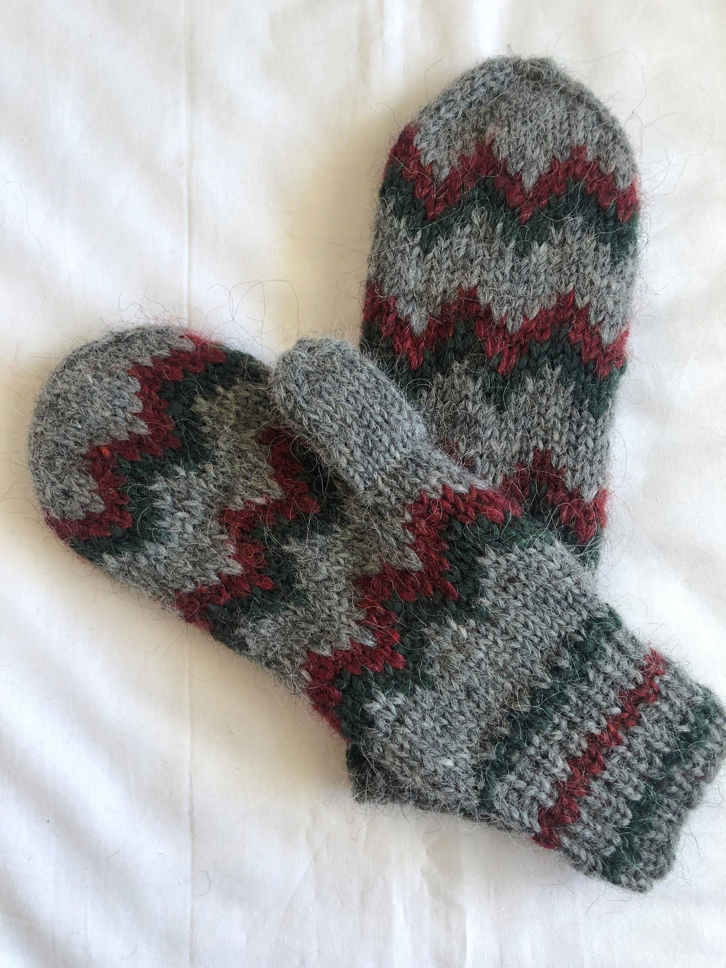 Sheep wool mittens, Icelandic wool mittens