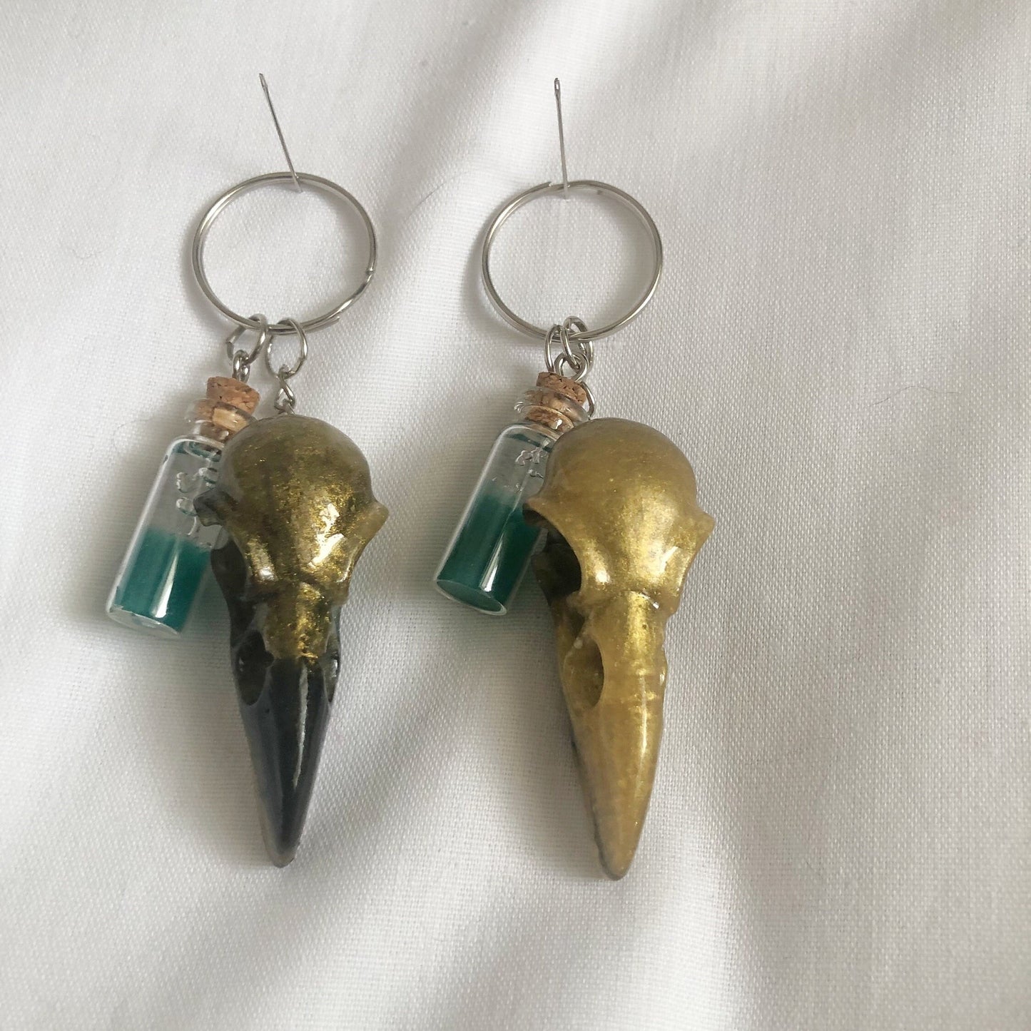Keychain and charm, zipper charm and keyring, skull keyring and charm