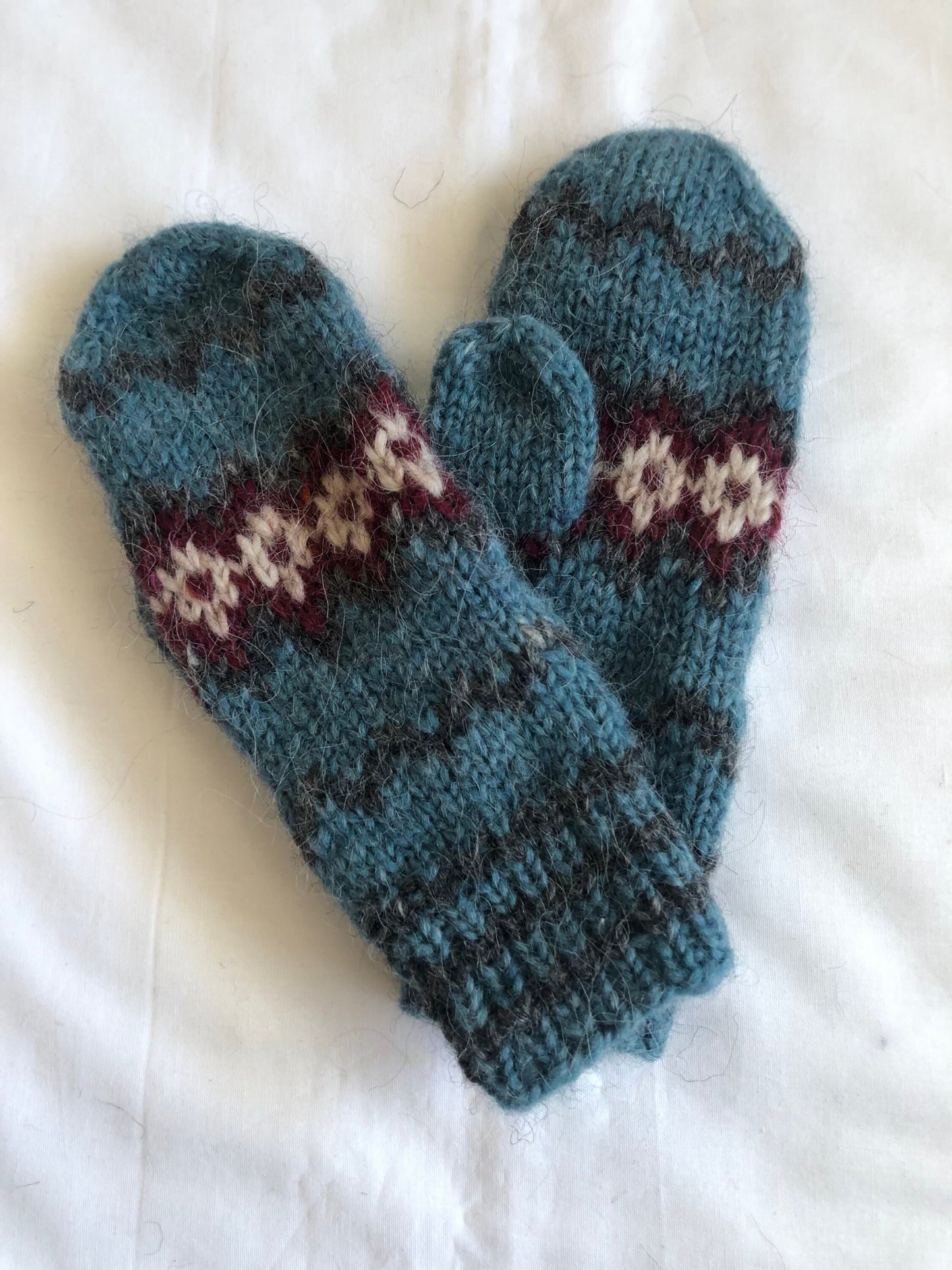Warm wool mittens, Icelandic wool mittens, un spun wool mittens