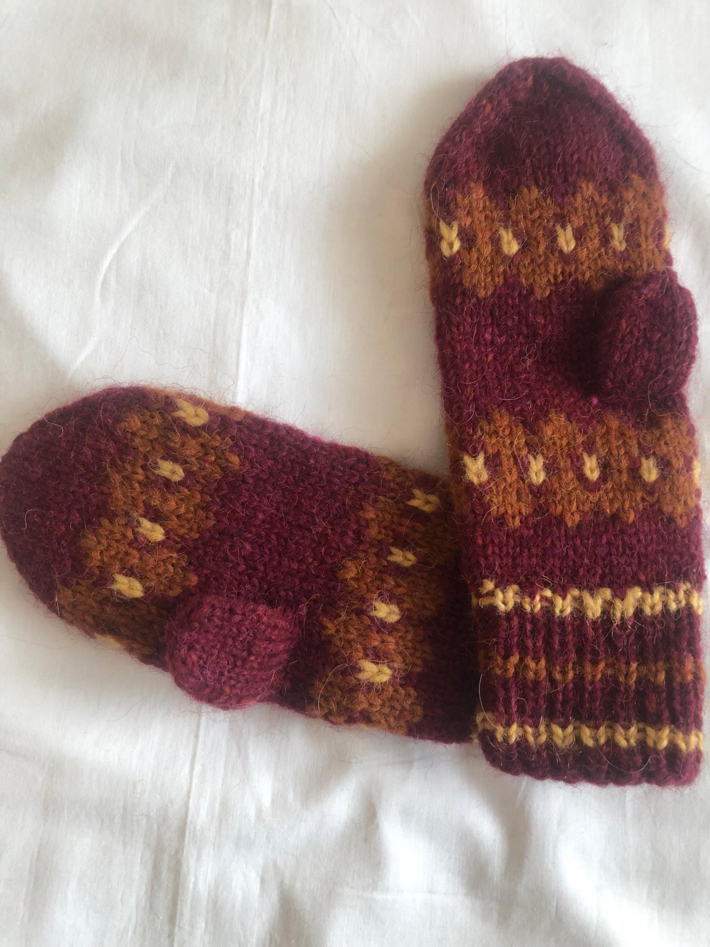 Icelandic Hand Knit Wool Mittens - One of a Kind Lopavettlingar with Water Repellant Features