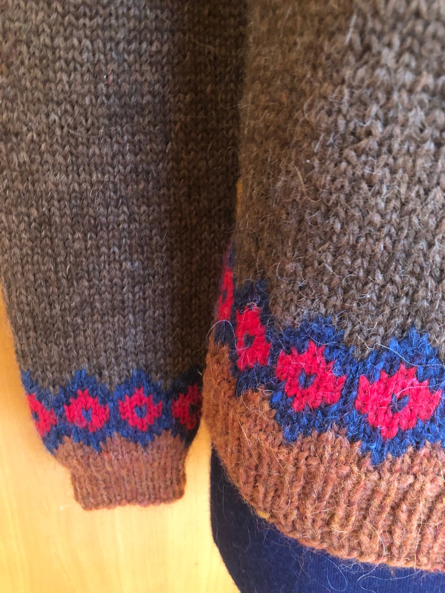 Icelandic jumper, Icelandic sweater, traditional Icelandic wool sweater