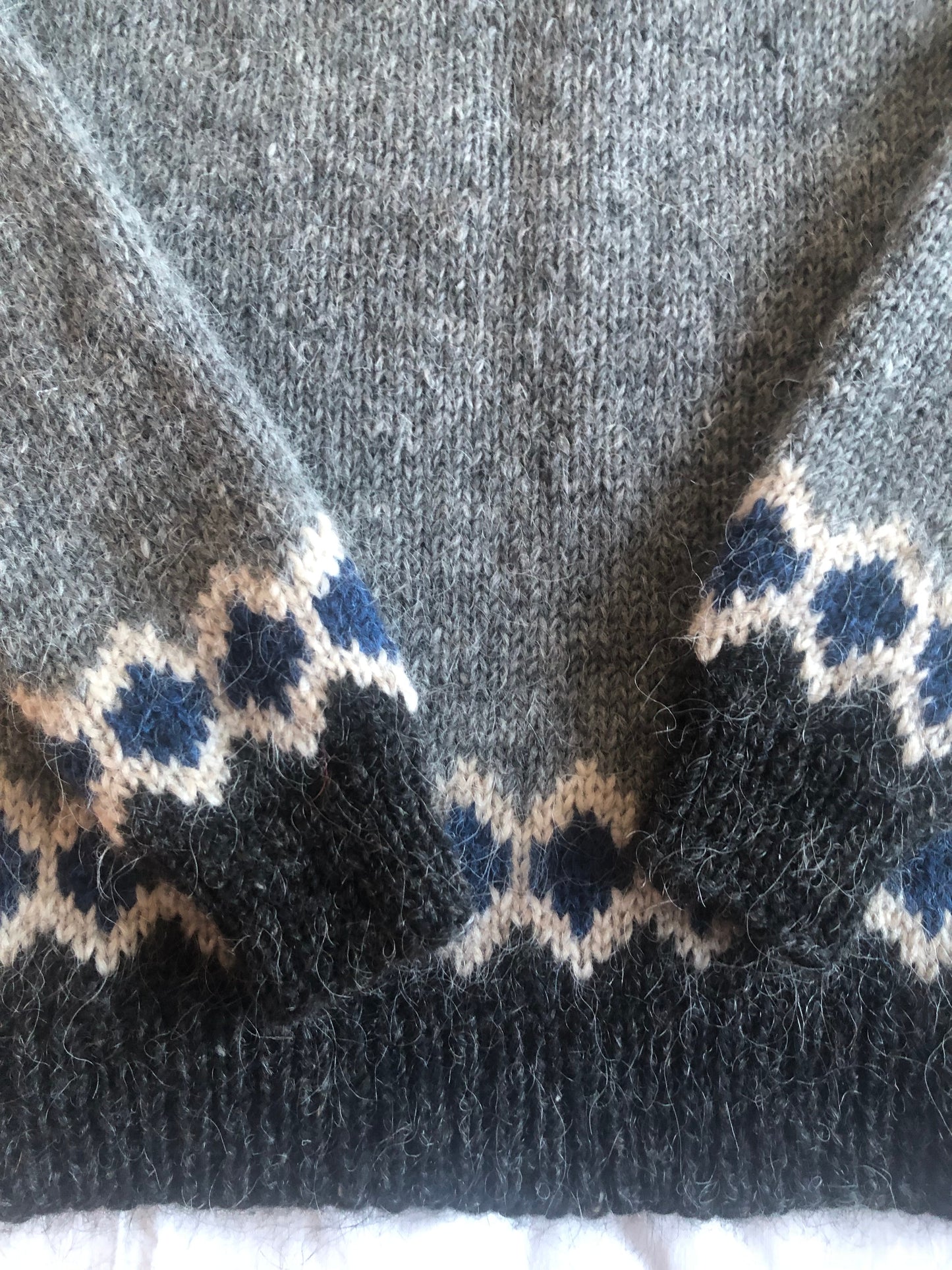 Icelandic jumper, Icelandic sweater. Icelandic wool sweater