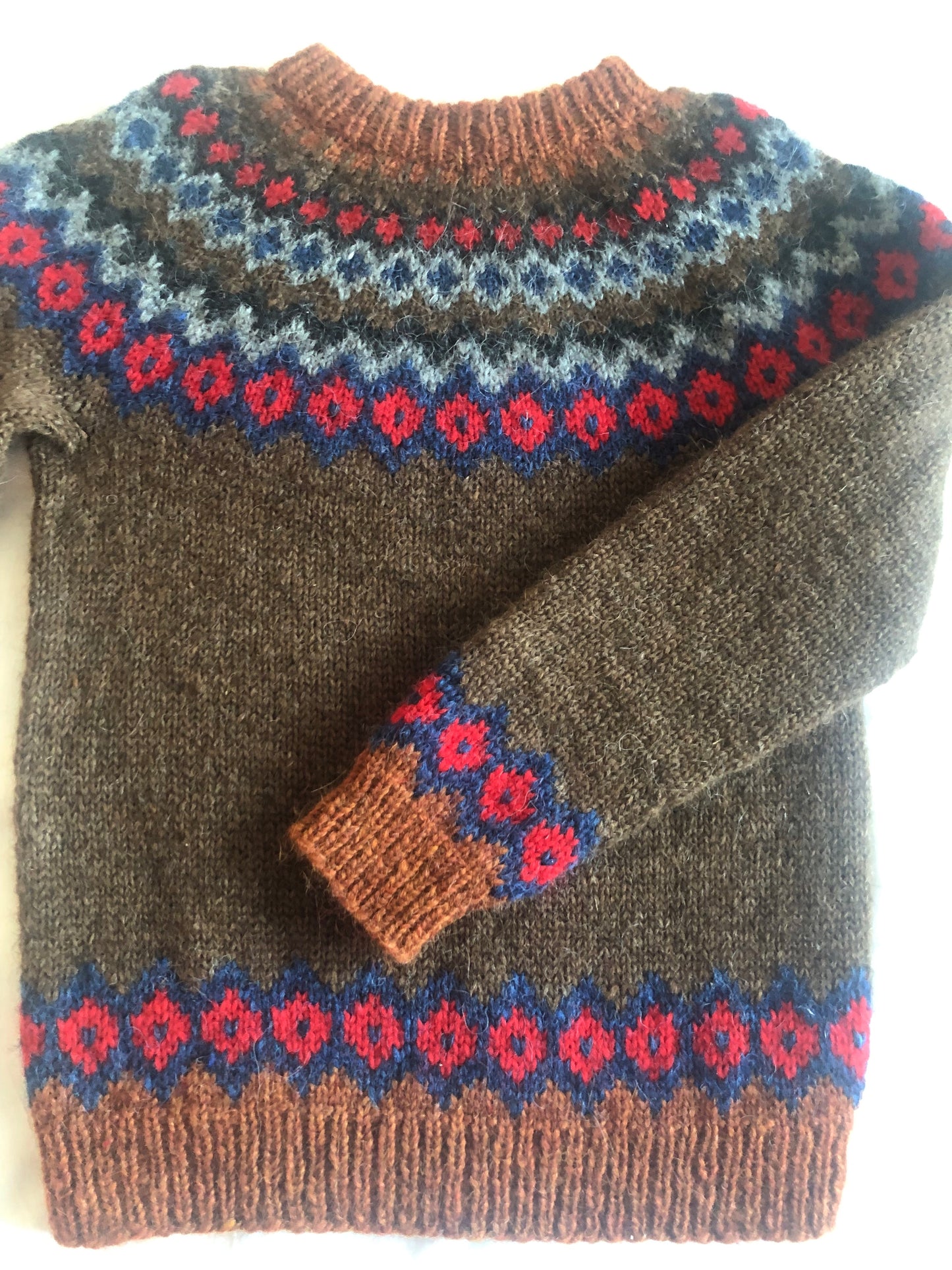 Icelandic jumper, Icelandic sweater, traditional Icelandic wool sweater