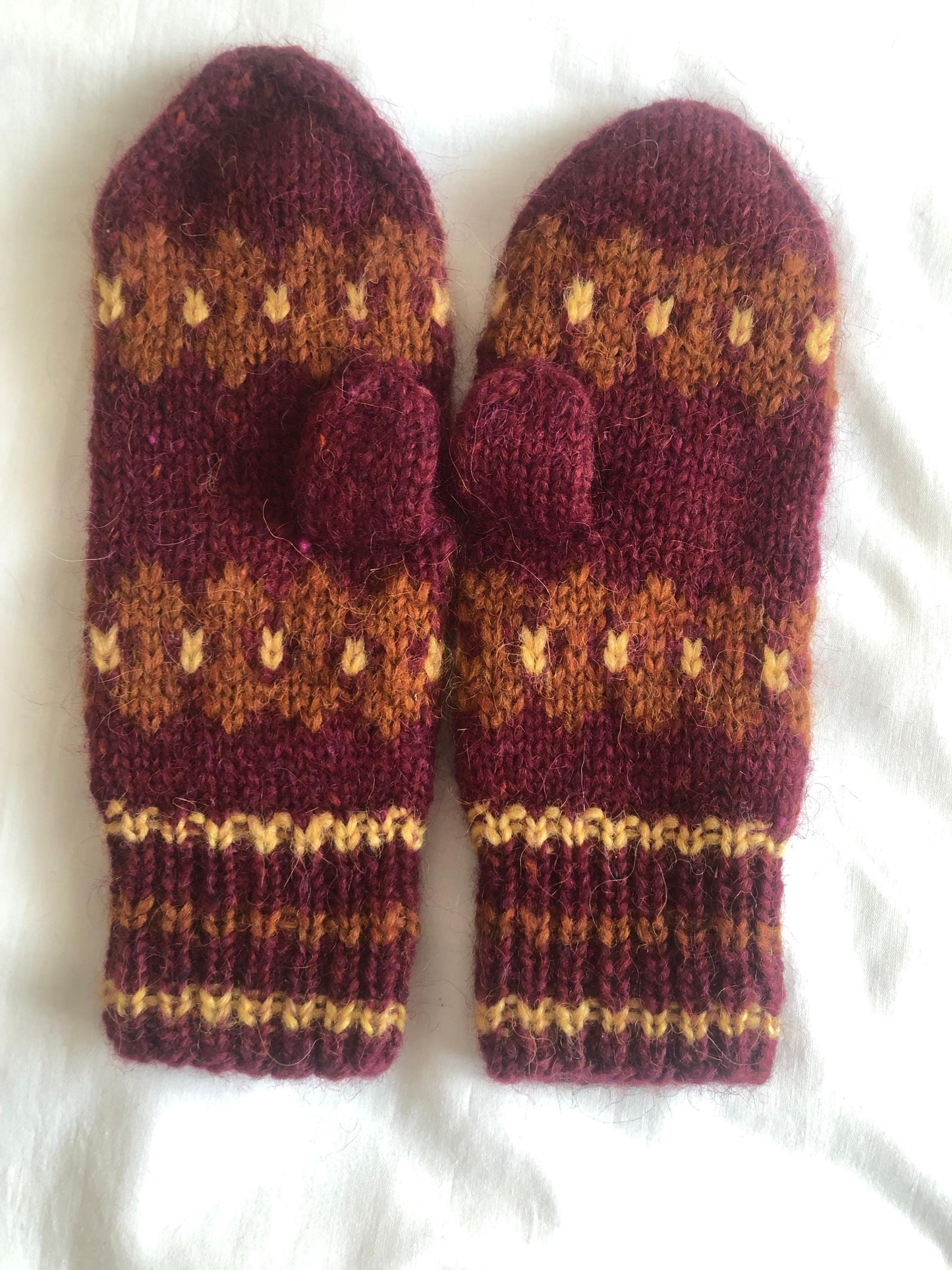 Icelandic Hand Knit Wool Mittens - One of a Kind Lopavettlingar with Water Repellant Features