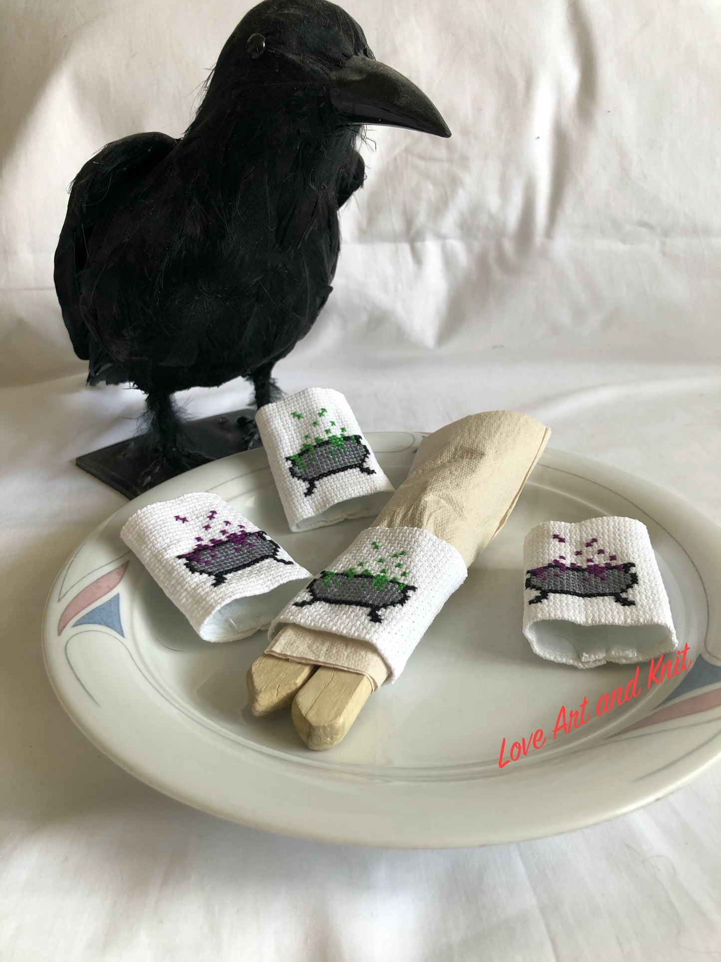 napkins rings, dinner decoration, witch pot